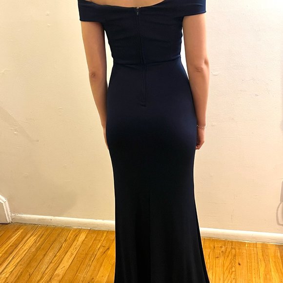 WINDSOR - HIGH SLIT SATIN DRESS - Picture 3 of 4